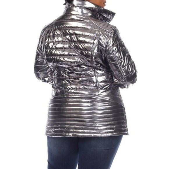 WHITE MARK Women's Plus Size Silver Metallic Puffer Coat NWT - Picture 3 of 7